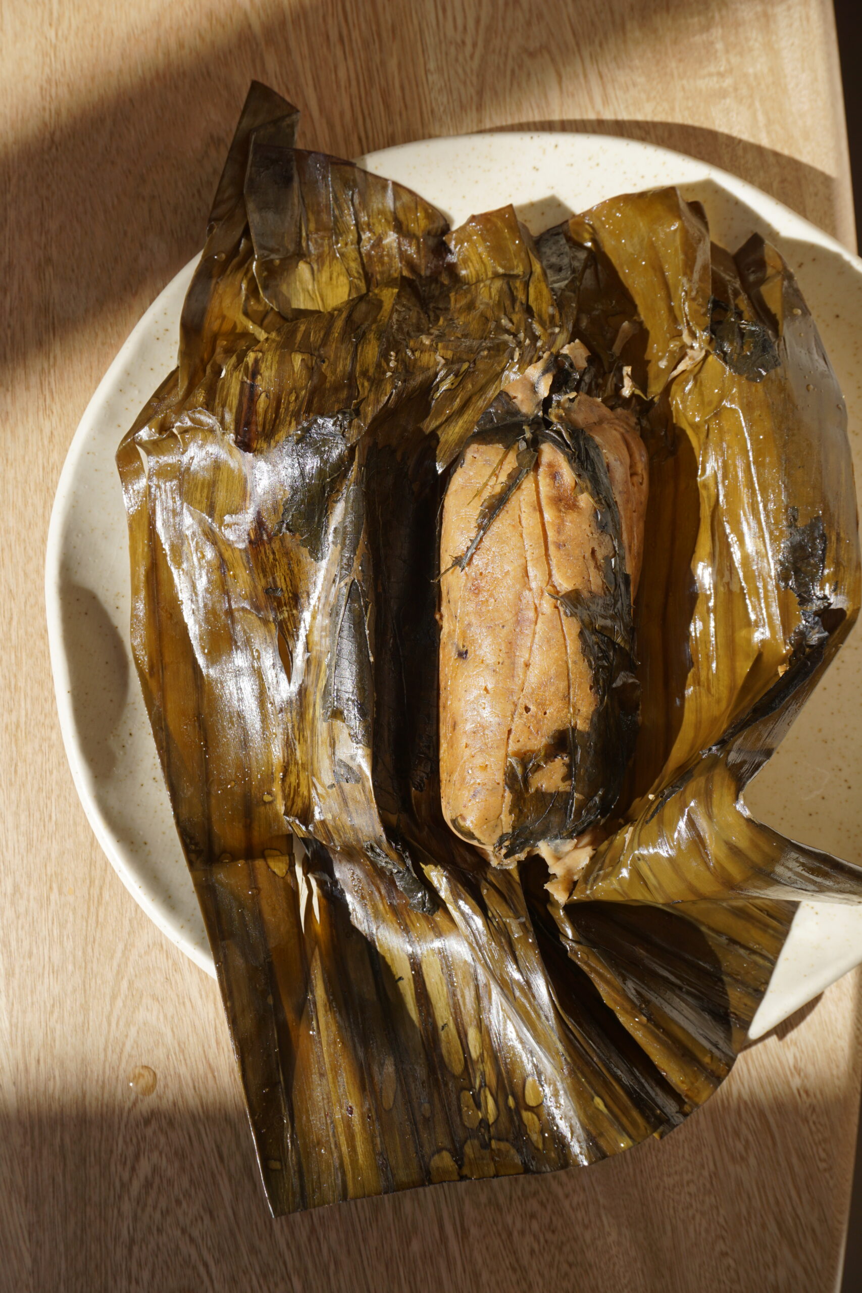 3 Tamales de Frijol y Hoja Santa