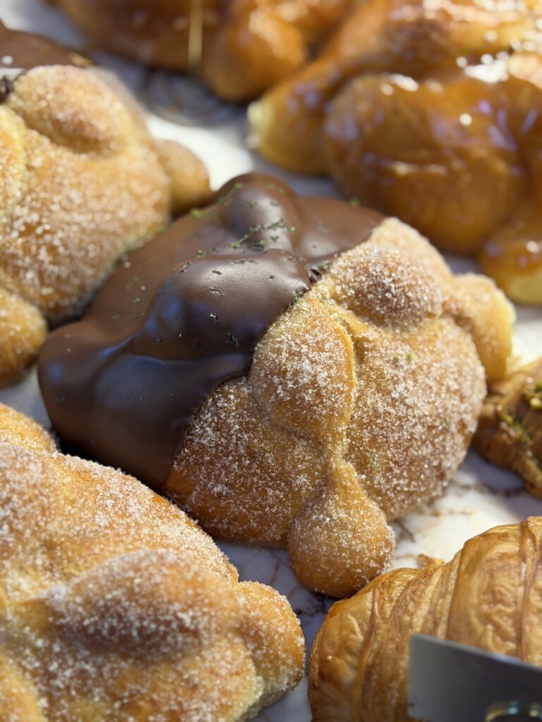 Pan de Muerto Chocolate